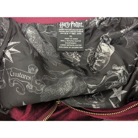 Harry Potter Burgundy & Gold Velvet Jacket XL Magical Creatures Embroidery Ragla - Picture 7 of 7